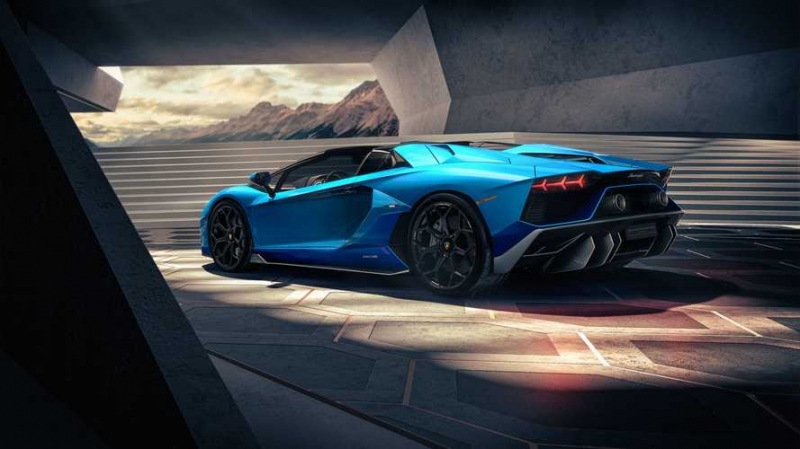 Lamborghini відновить виробництво Aventador, але лише ті, що згоріли у вогні
