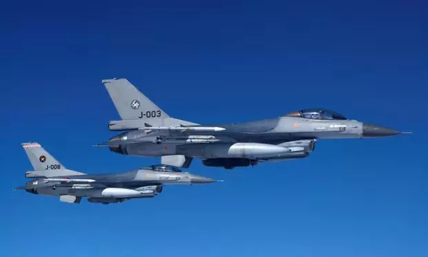 Нідерланди та Данія підтвердили дозвіл на передачу перших F-16 Україні